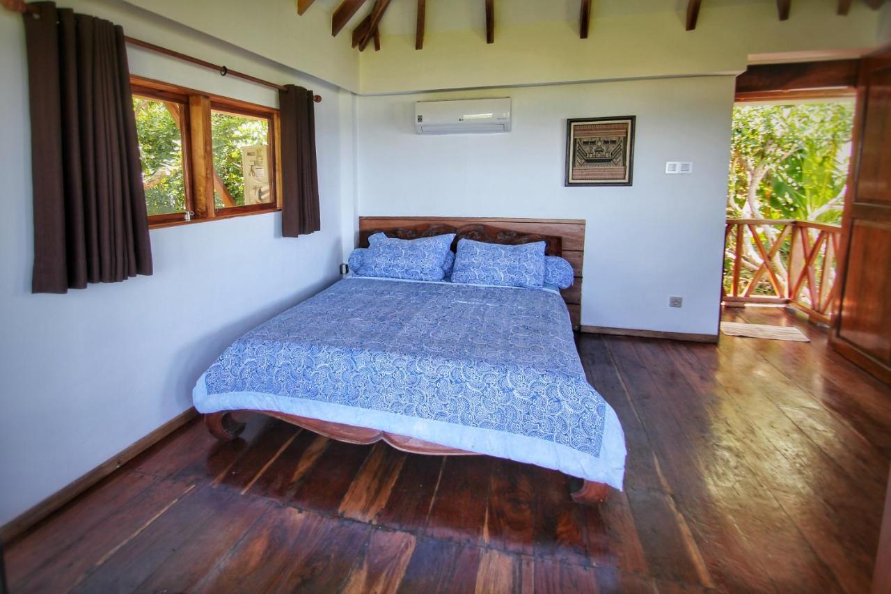 Готель Boa Hill Surf House Нембрала Екстер'єр фото